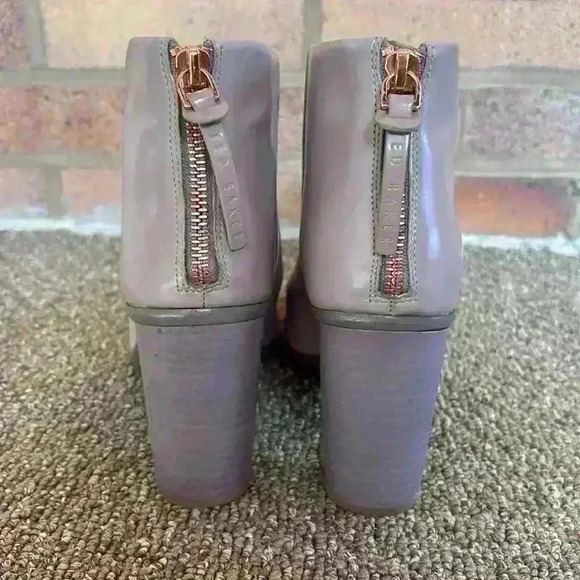 Ted Baker London Lorca zipper back heeled ankle booties - Picture 4 of 8